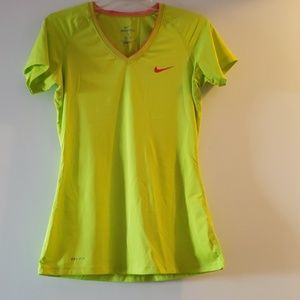 NIKE dri-fit top